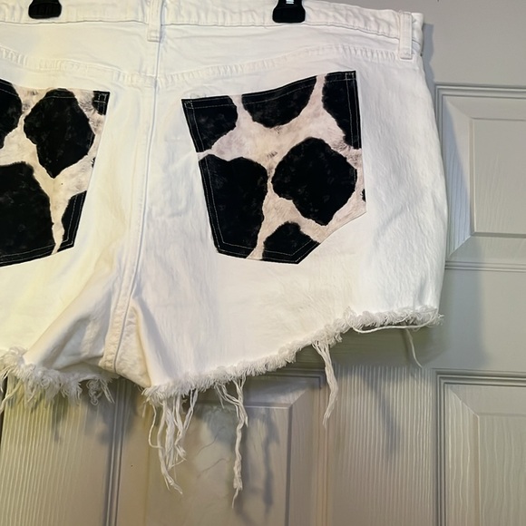 Denim shorts ♻️👖 - Picture 4 of 10